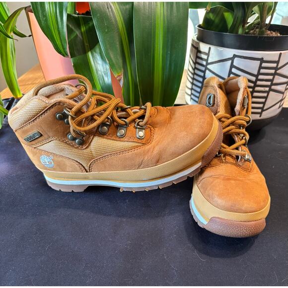 Boys Girls Youth Timberland Euro Hiker Nubuck Boots Wheat TB096775, size 2.5 NEW - Picture 2 of 7